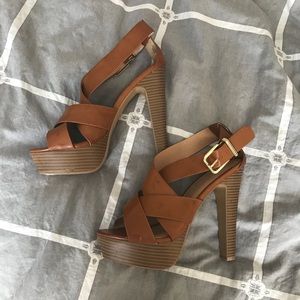 Express tan heels